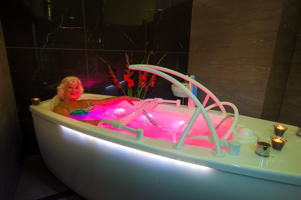 Boutique Hotel Sudetia - Medical & Spa Сверадув-Здруй Экстерьер фото